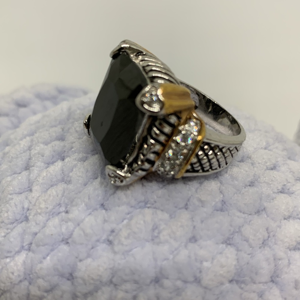 Charcoal ring